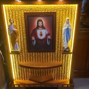 Wall Hanging Grotto,Alter